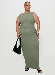 Basile Set Sage Green Curve