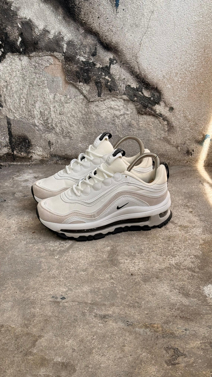 NIKE 2000 BLANCO NEGRO