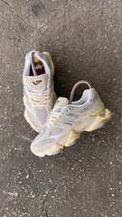 NEW BALANCE 9060 BEIGE GAMUZA
