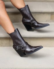 Esperanza Brown Western Saddled Ankle Boots
