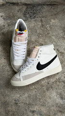 NIKE BLAZZER BOTA BLANCO