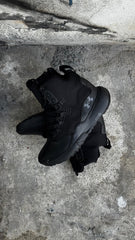 BOTA UNDER ARMOUR MICRO NEGRA