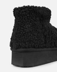 Fleecy Black Borg Flatform Boots