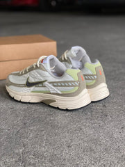 NIKE INITIATOR BEIGE VERDE CHULO PLATA
