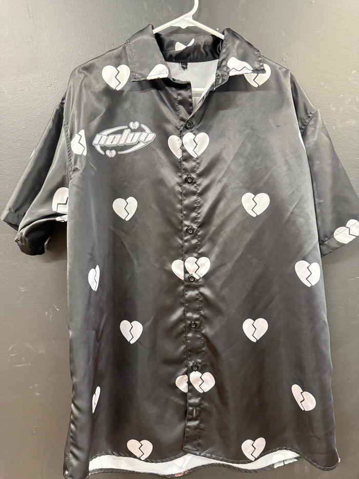 Noluv Black and White heart-patterned short-sleeve button-down shirt size xl