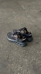 ON CLOUDTEC SWINS NEGRO