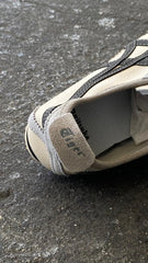 ONISUKA TIGER BEIGE GRIS OSCURO