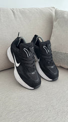 NIKE SKATE TENIS NEGRO BLANCO