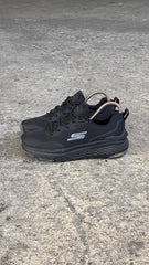 SKETCHERS GYEAR NEGRO