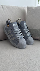 ADIDAS SUPER STAR NEIGHBORHOOD GRIS OSCURO