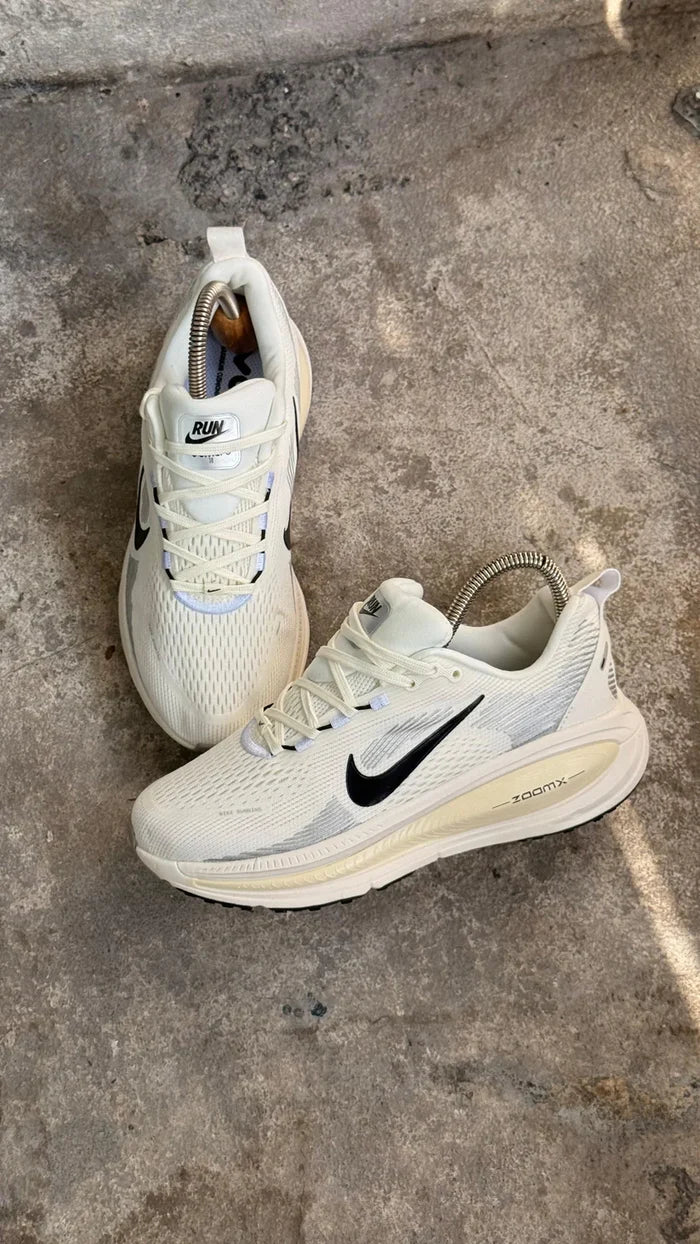 NIKE ZOOM X BLANCO BEIGE