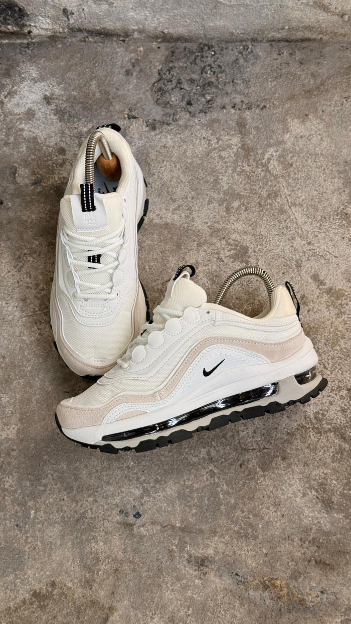 NIKE 2000 BLANCO NEGRO