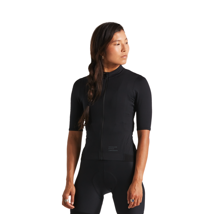 Black / Medium