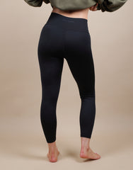 Blake V Front Leggings in Black
