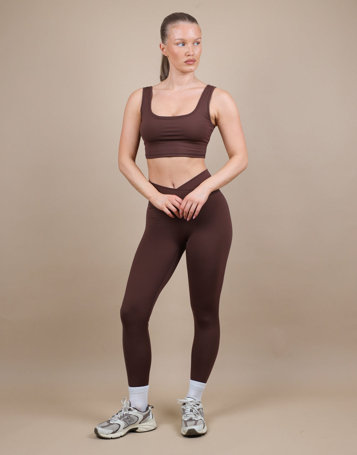 Blake V Front Leggings in Brown