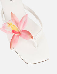 Hannah White Flower Detail Flat Sandals