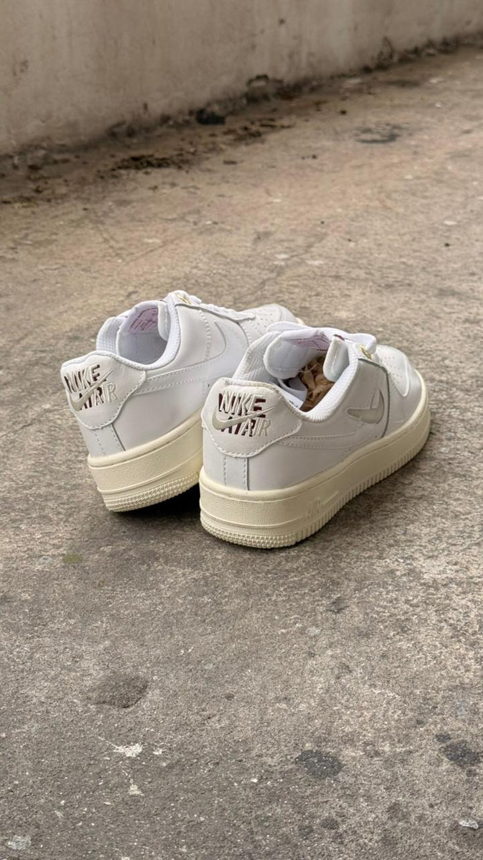 AF1 BLANCO BEIGE PROMO MASTER