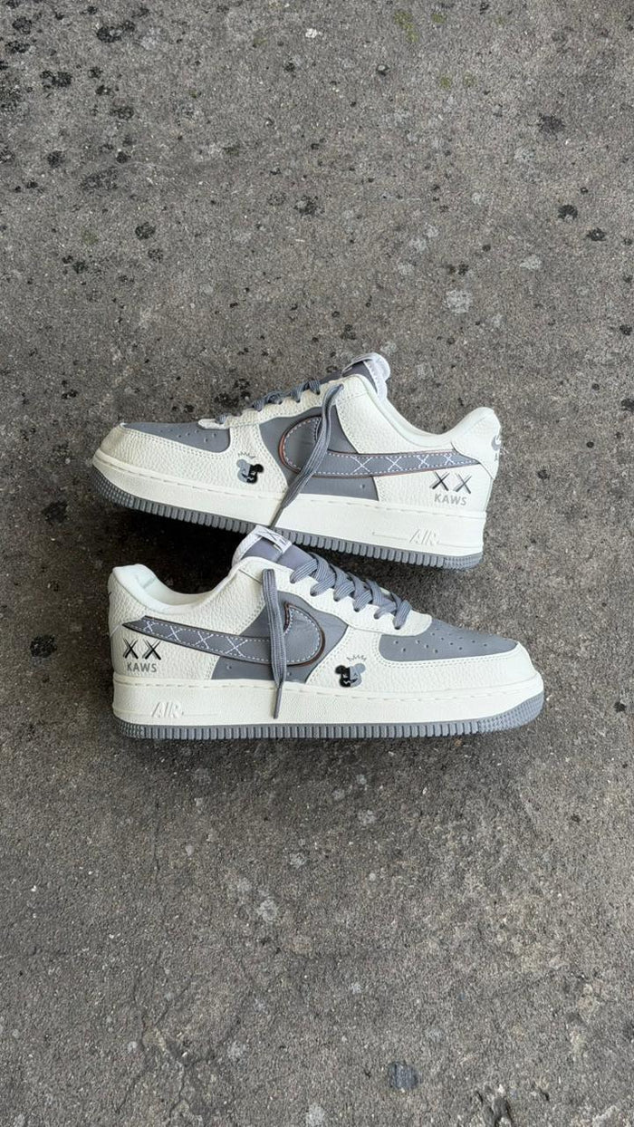 AF1 KAWS