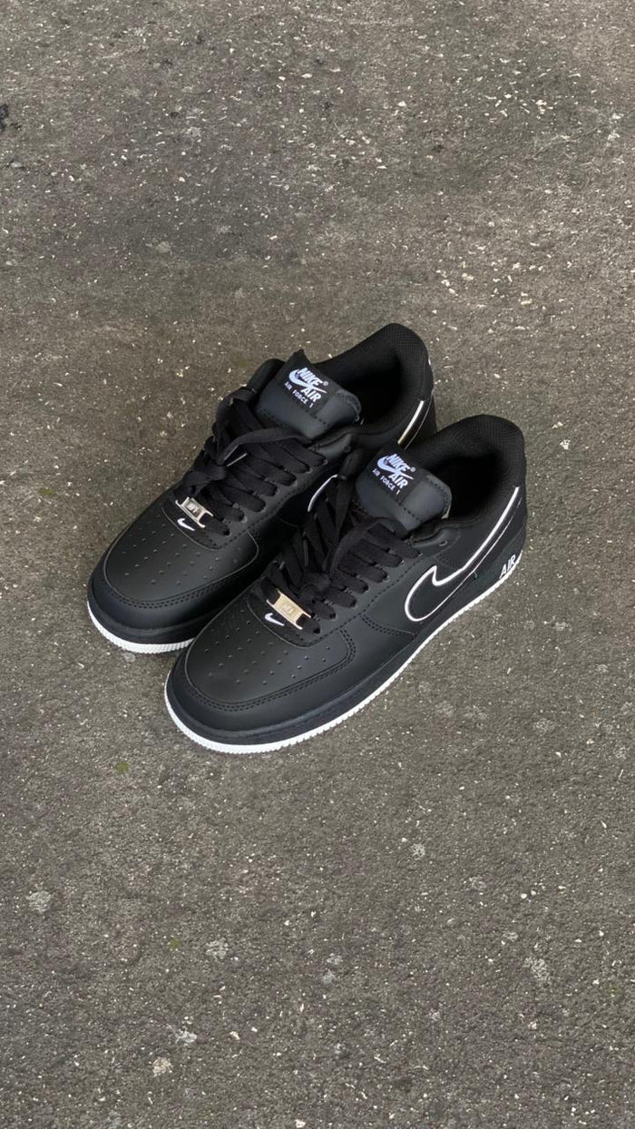 AF1 NEGRO LINEA BLANCA