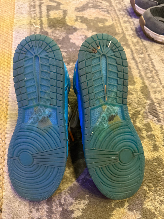 Air Jordan 1 Retro High OG G8RD 'Blue Lagoon' sneakers size 7 youth