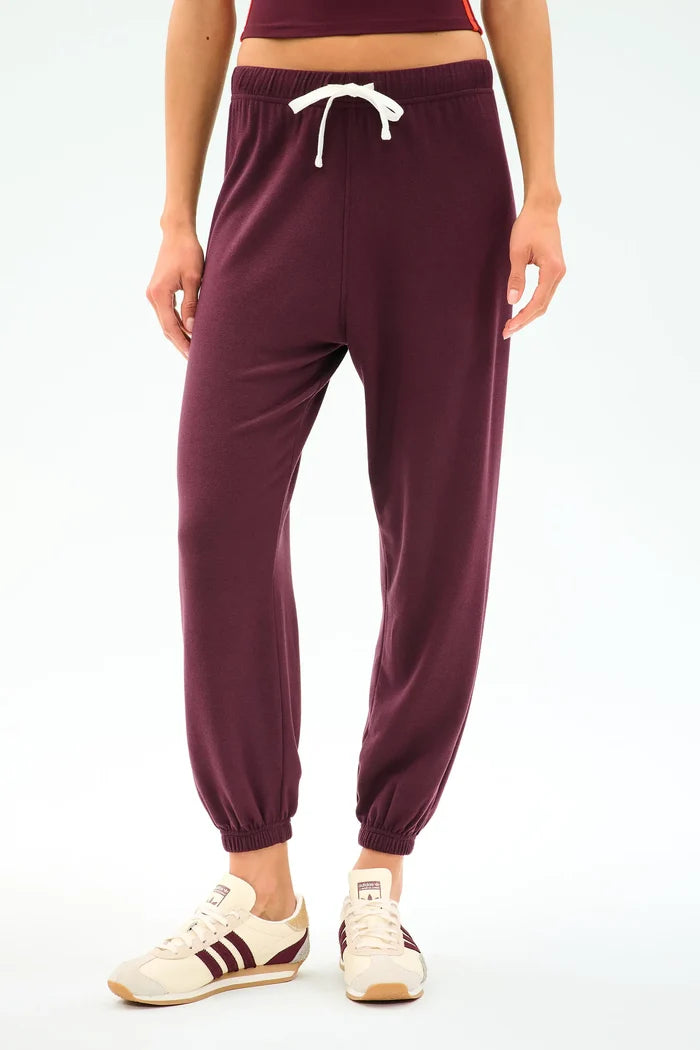 Andie Oversized Fleece Pant in Dark Cherry