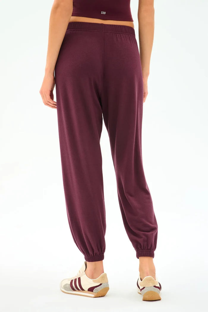 Andie Oversized Fleece Pant in Dark Cherry