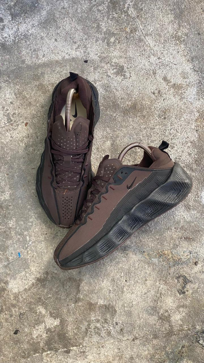 NIKE AVA ROVER NEGRO CAFE