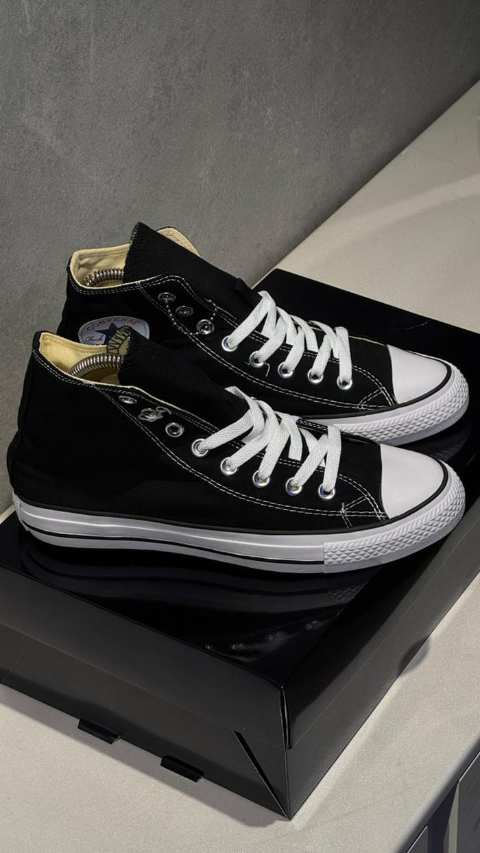 BOTA CONVERSE NEGRO BLANCO