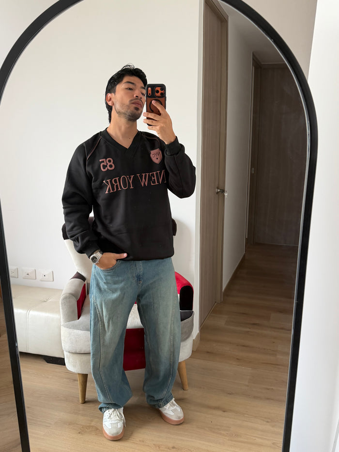 Buzo V unisex