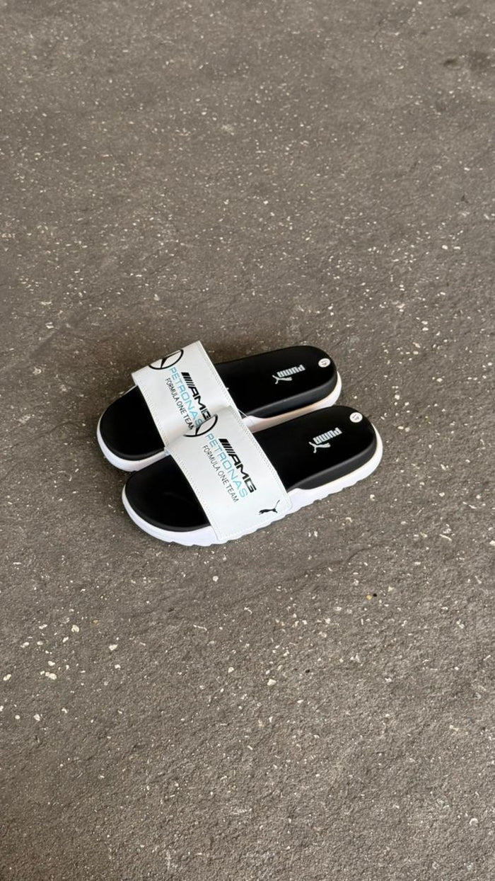 CHANCLAS PUMA AMG BLANCA NEGRA