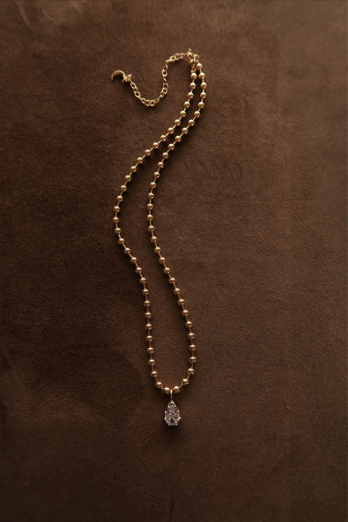 Cleo Pear Necklace