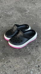 CROCS NEGRO BLANCO FUCSIA
