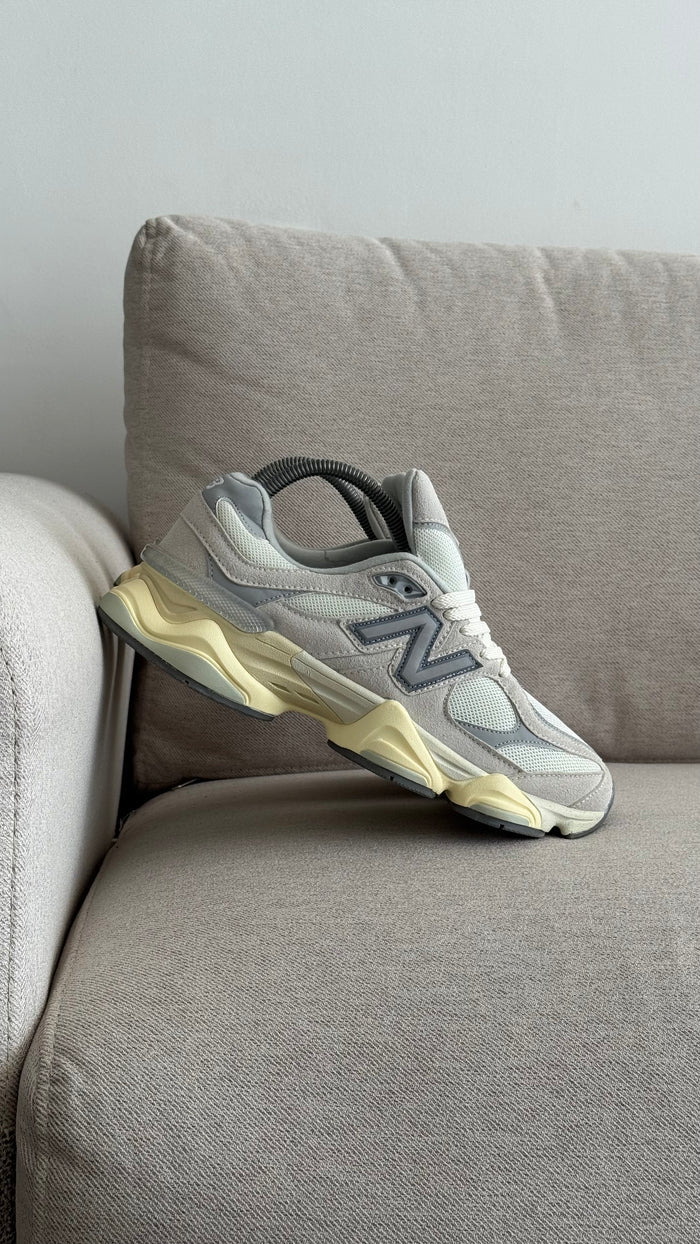 NEW 9060 BEIGE BEIGE