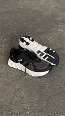 ON CLOUD CLASICO 2 NEGRO BLANCO
