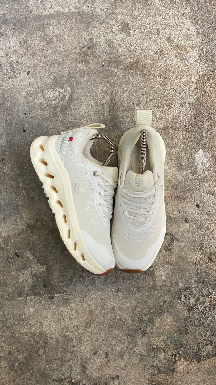 ON CLOUD GRAFITY BLANCO BEIGE
