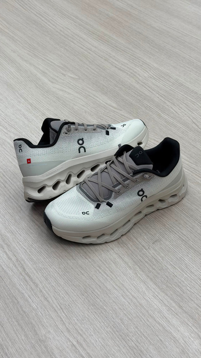 ON CLOUD NUDE GRIS