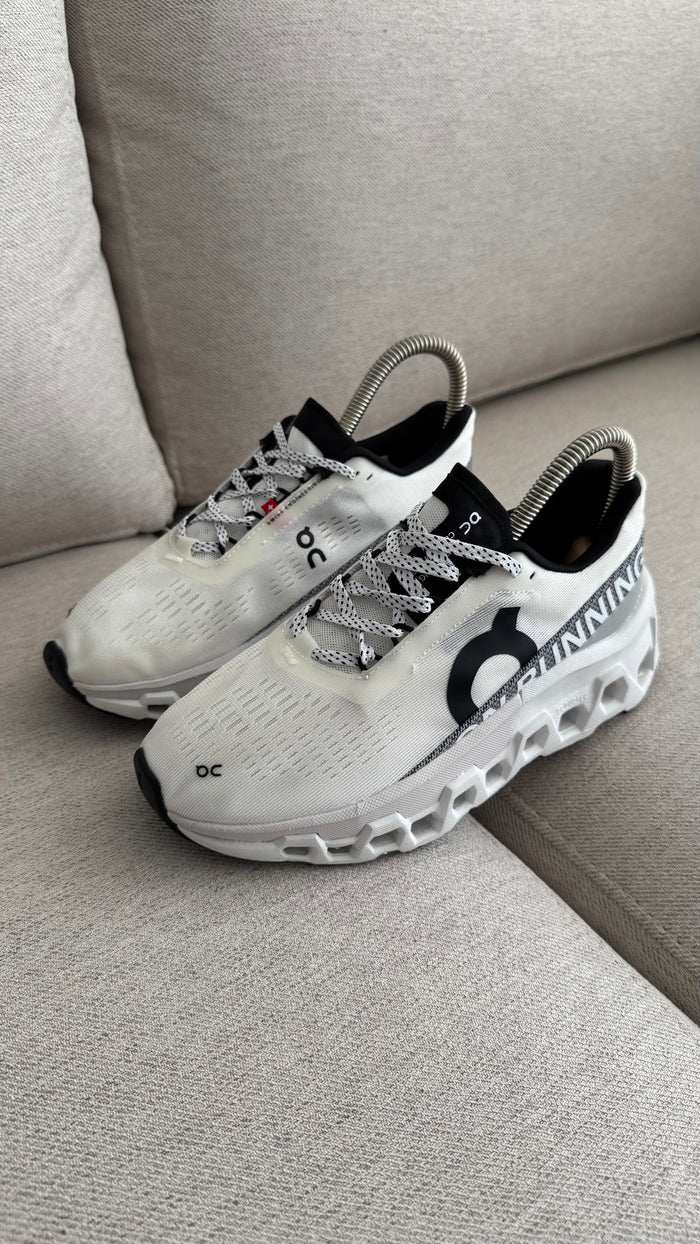 ON RUNNING BLANCO GRIS PROMO