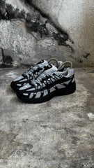 NIKE P6000 NEGRO GRIS