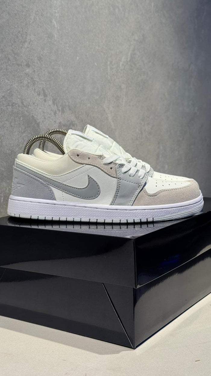 NIKE PARIS LOW BLANCO AZUL