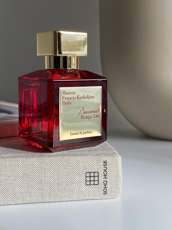 PERFUME BACCARAT ROUGE