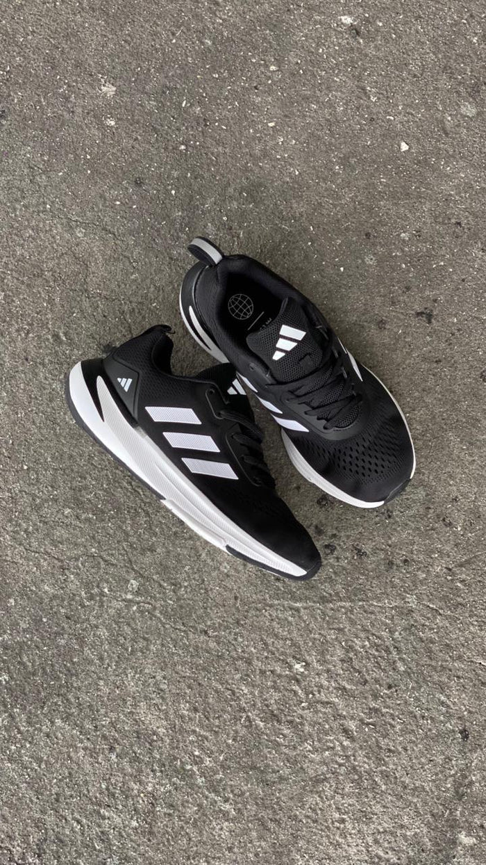 ADIDAS QUESTAR 26 NEGRO BLANCO