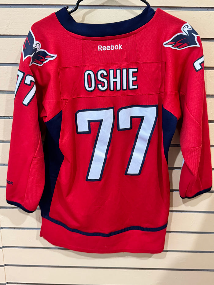 Reebok T.J. Oshie Washington Capitals red home jersey featuring his number 77 size youth L/XL