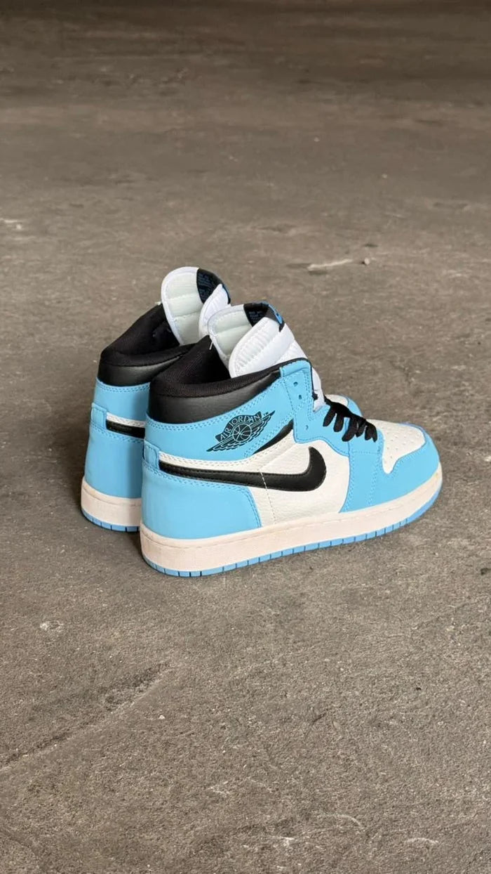 NIKE JORDAN RETRO 1 BLUE