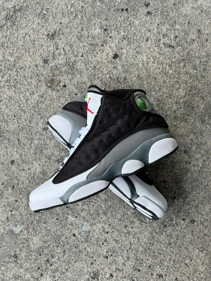 JORDAN RETRO 13 NEGRO BLANCO