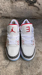 JORDAN RETRO 3 BLANCA GRIS ROJA