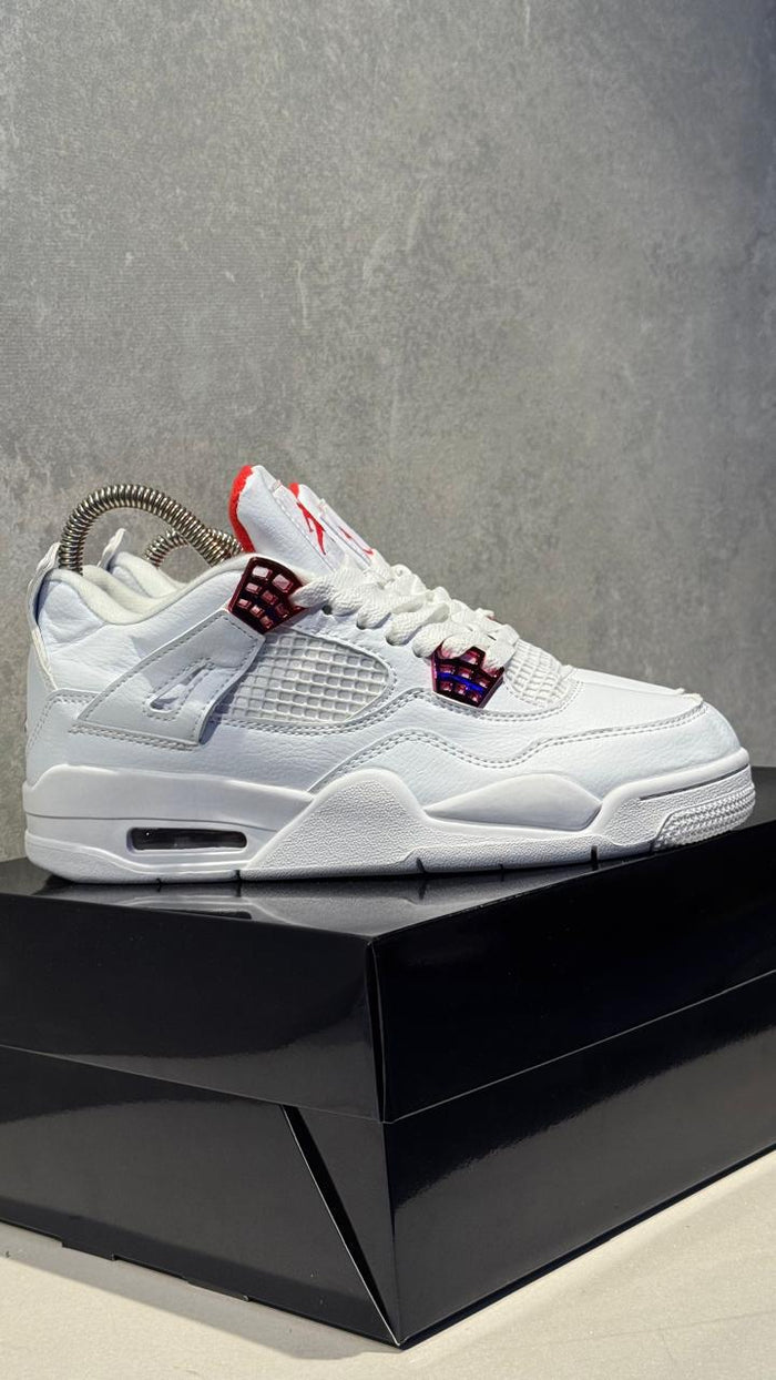 JORDAN RETRO 4 BLANCO ROJO