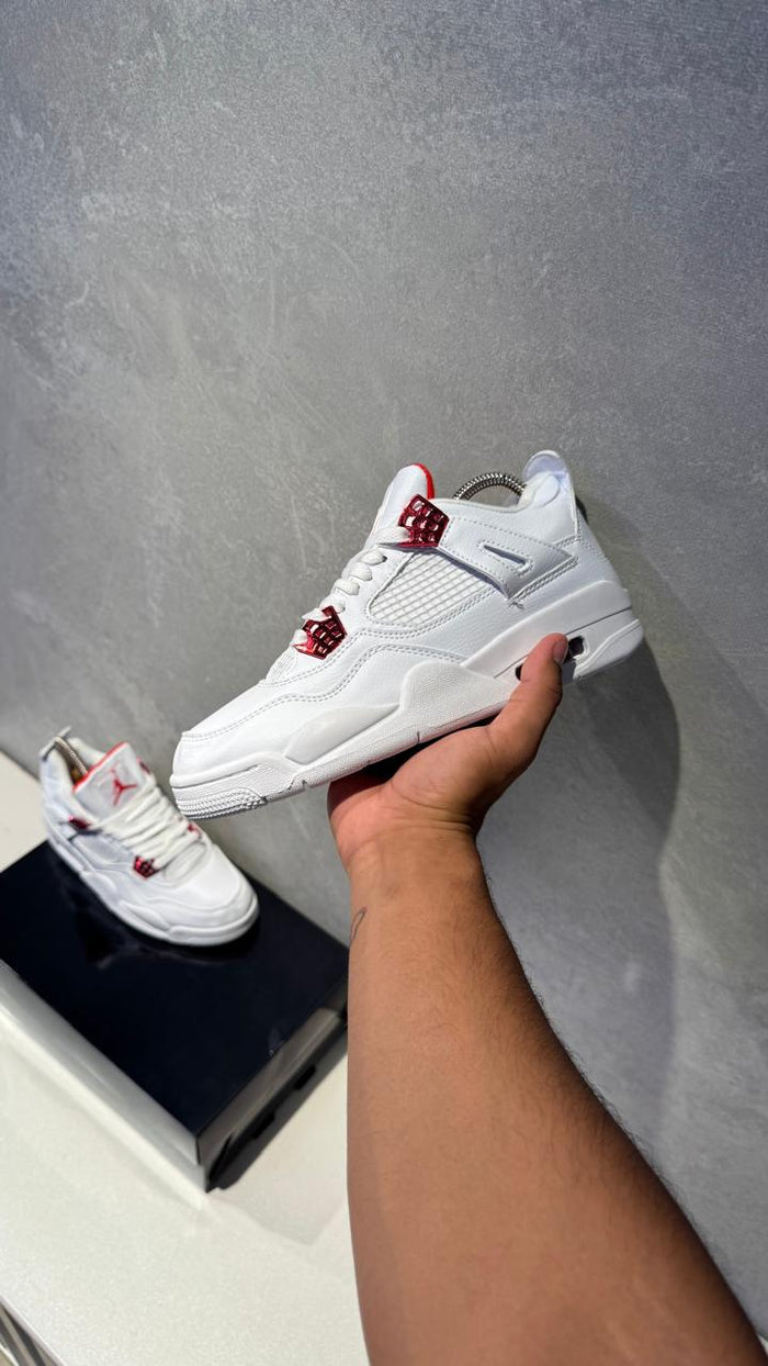 JORDAN RETRO 4 BLANCO ROJO