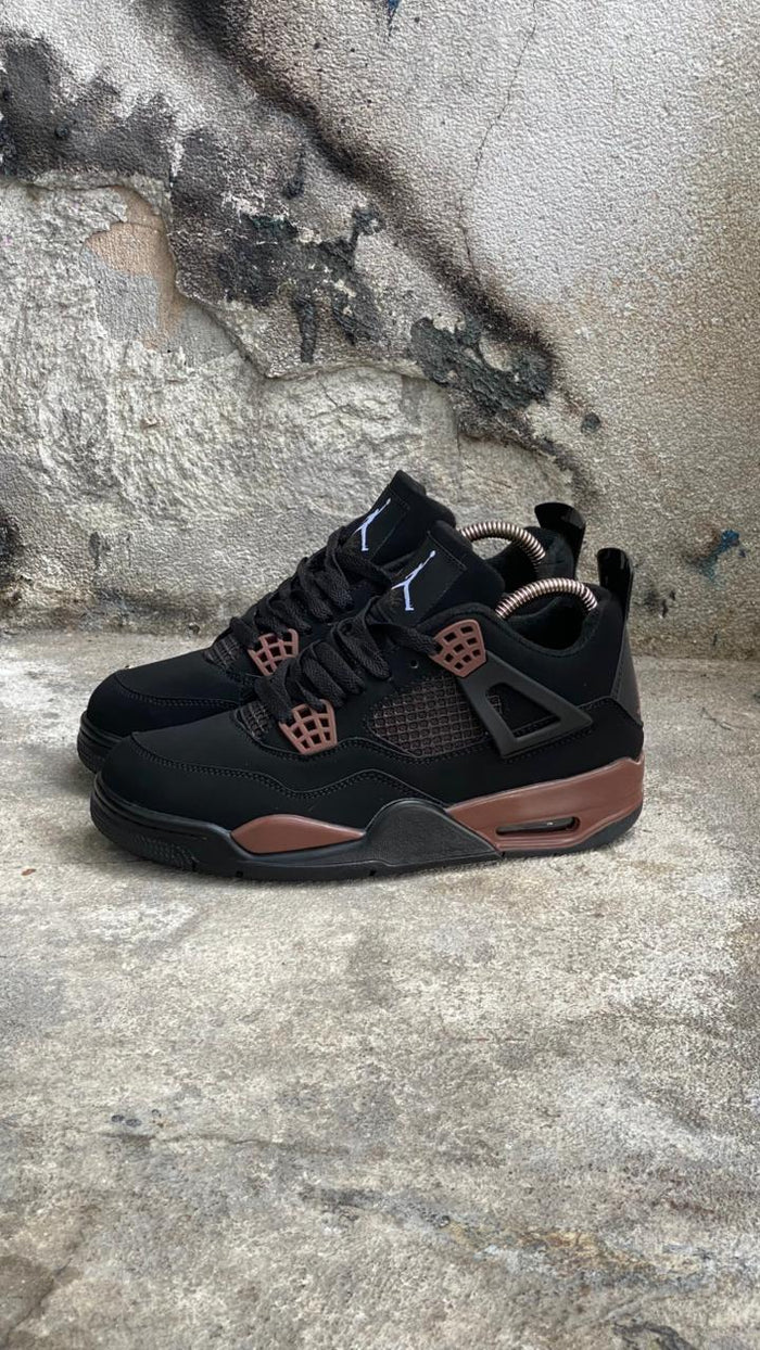 JORDAN RETRO 4 NEGRA CAFE