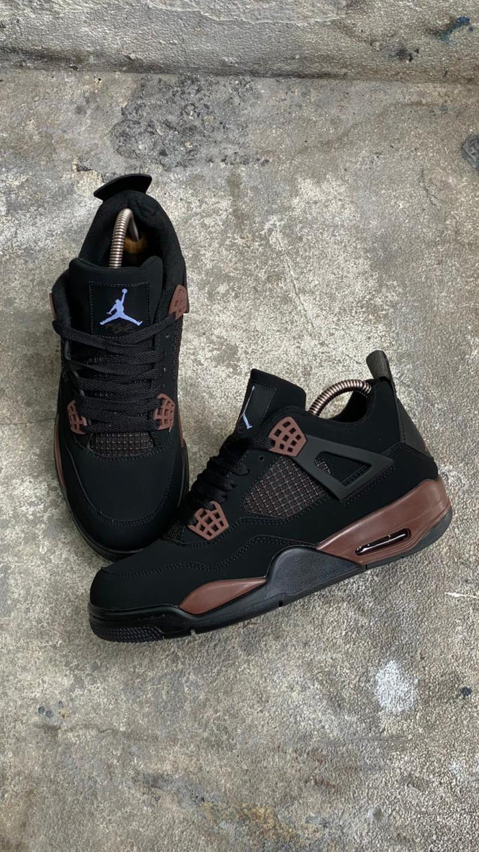 JORDAN RETRO 4 NEGRA CAFE