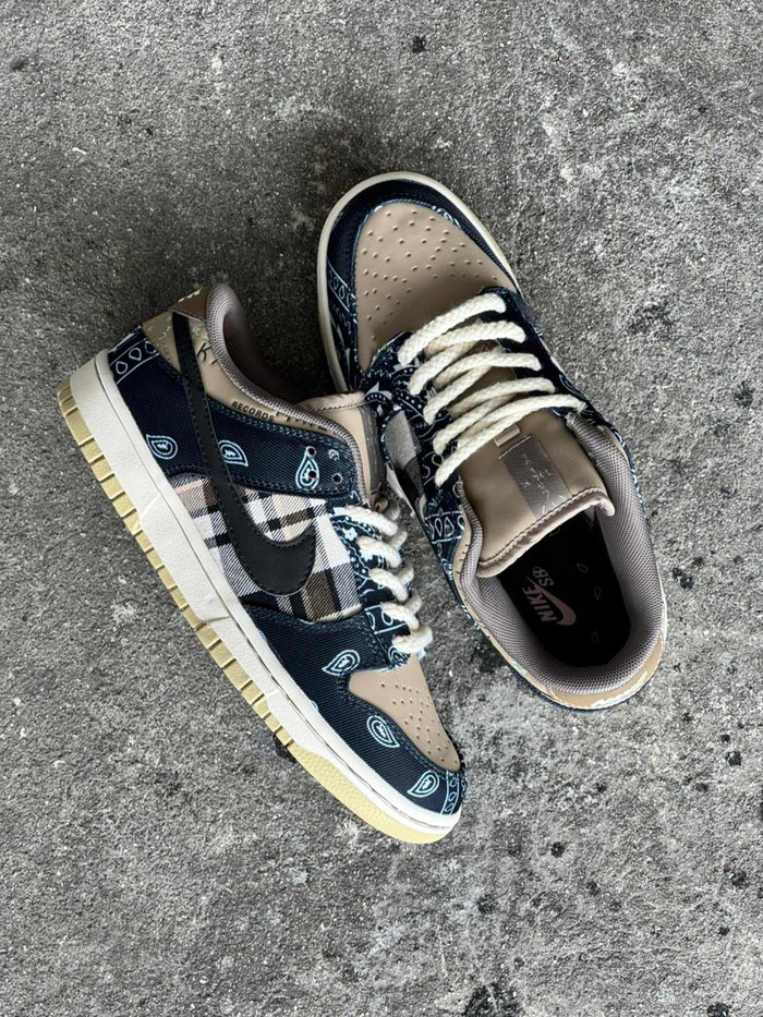 NIKE SB TRAVIS SCOTT